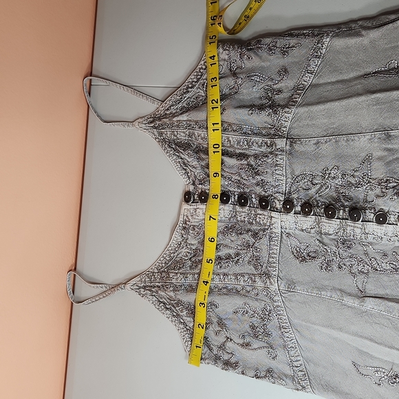 Devi Boho/ Indie Style Embroidered OSFM Basic Floral Button Down Mini Dress - Picture 5 of 10